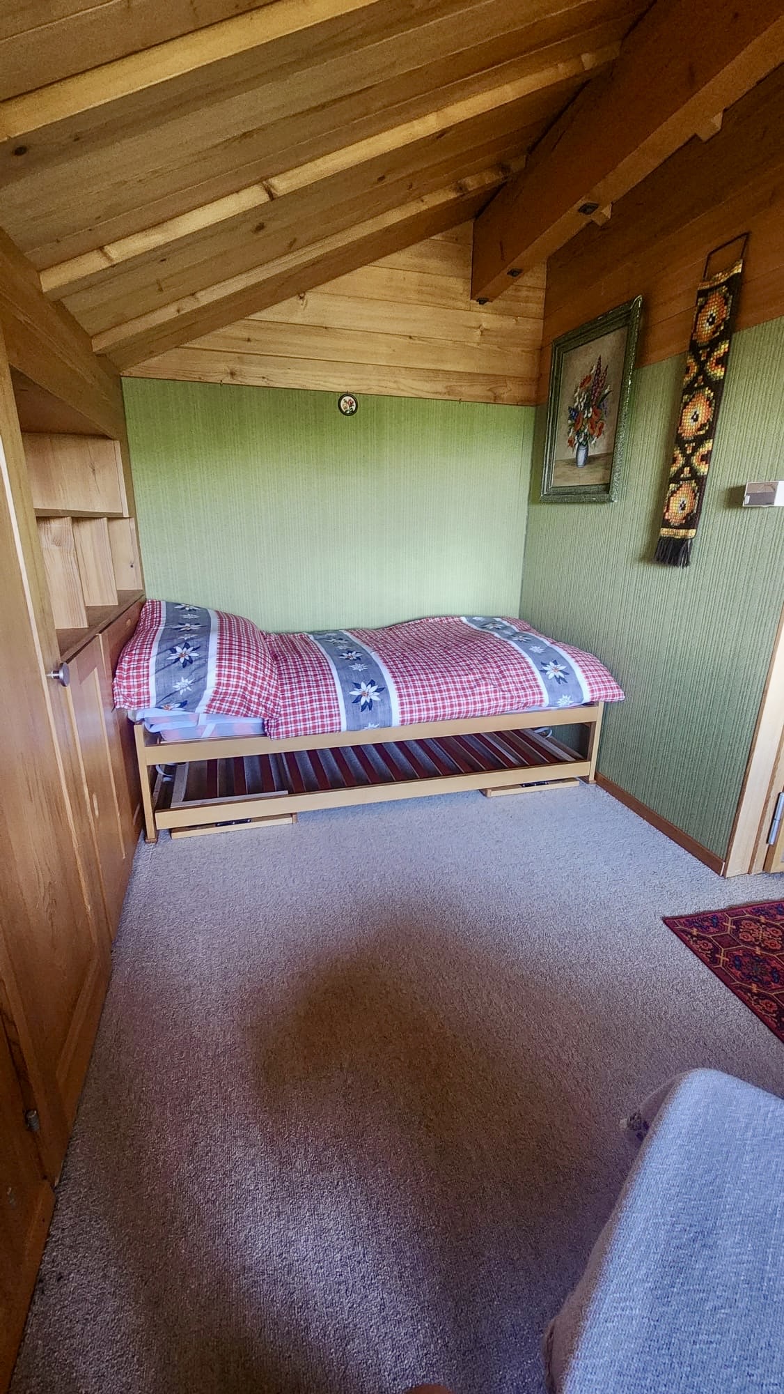 Schlafzimmer 2